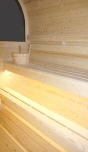 sauna da esterno cube a botte con vetrata frontale e posteriore
