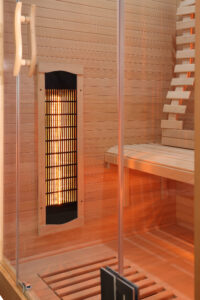 sauna infrarossi per due persone full spectrum con potenza regolabile e frontale vetrato vista interna