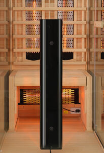sauna ad infrarossi completamente vetrata con cromoterapia frontale cromo