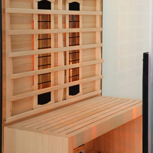 sauna moderna ed elegante ad infrarossi con vetrata su 3 lati radiatori full spectrum - vista interna