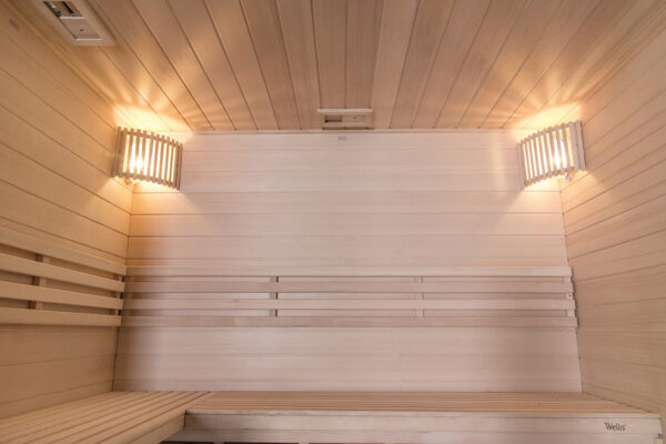 Sauna finlandese in hemlock canadese 150x180 cm con frontale vetrato