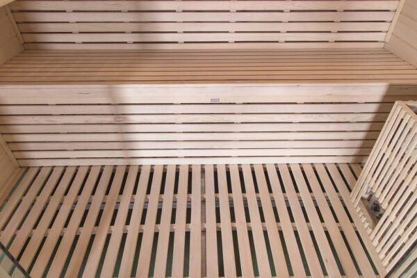 Sauna finlandese in hemlock canadese 150x180 cm con frontale vetrato