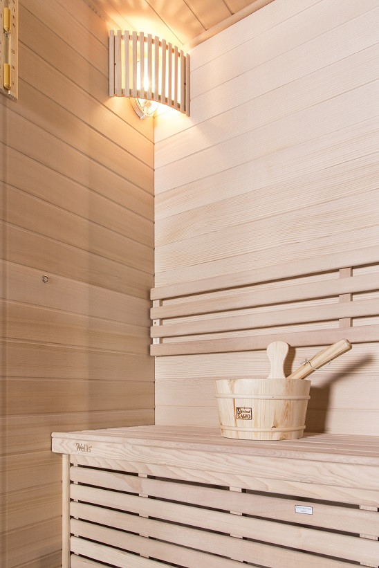 Sauna finlandese in hemlock canadese 150x180 cm con frontale vetrato