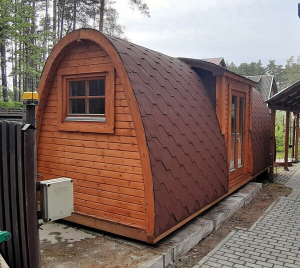 Gazebo in legno casetta bungalow isolato da giardino a iglu ingresso laterale
