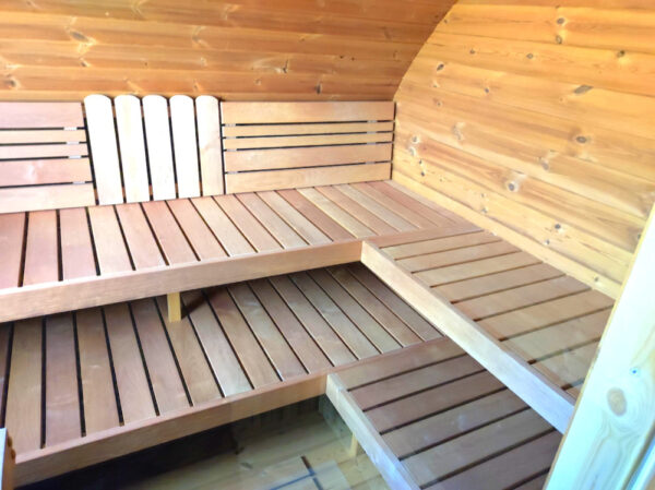 Sauna finlandese da esterno mod. FIABA con spogliatoio da 4x3 m