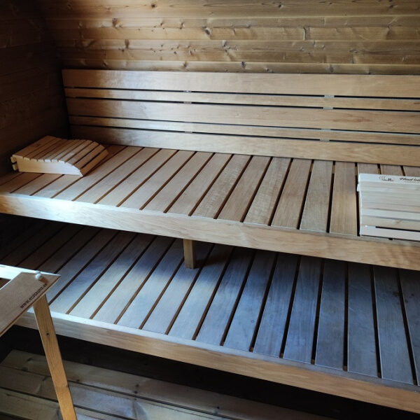 Sauna finlandese da esterno mod. FIABA con spogliatoio da 4x3 m