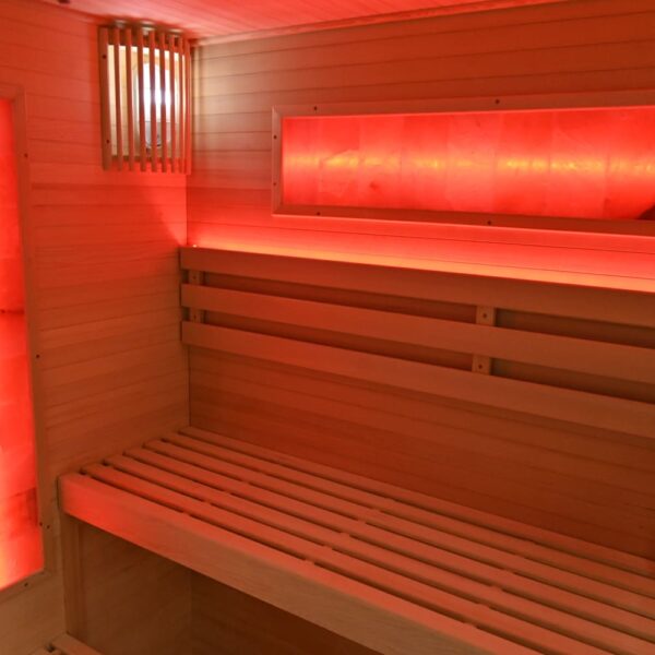 panca bassa e alta per sauna con mattoni di sale