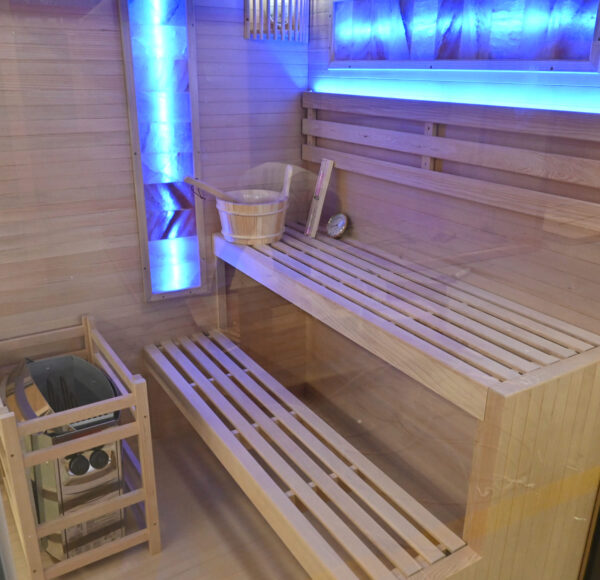 sauna finlandese 6 persone con mattoni di sale retroilluminati